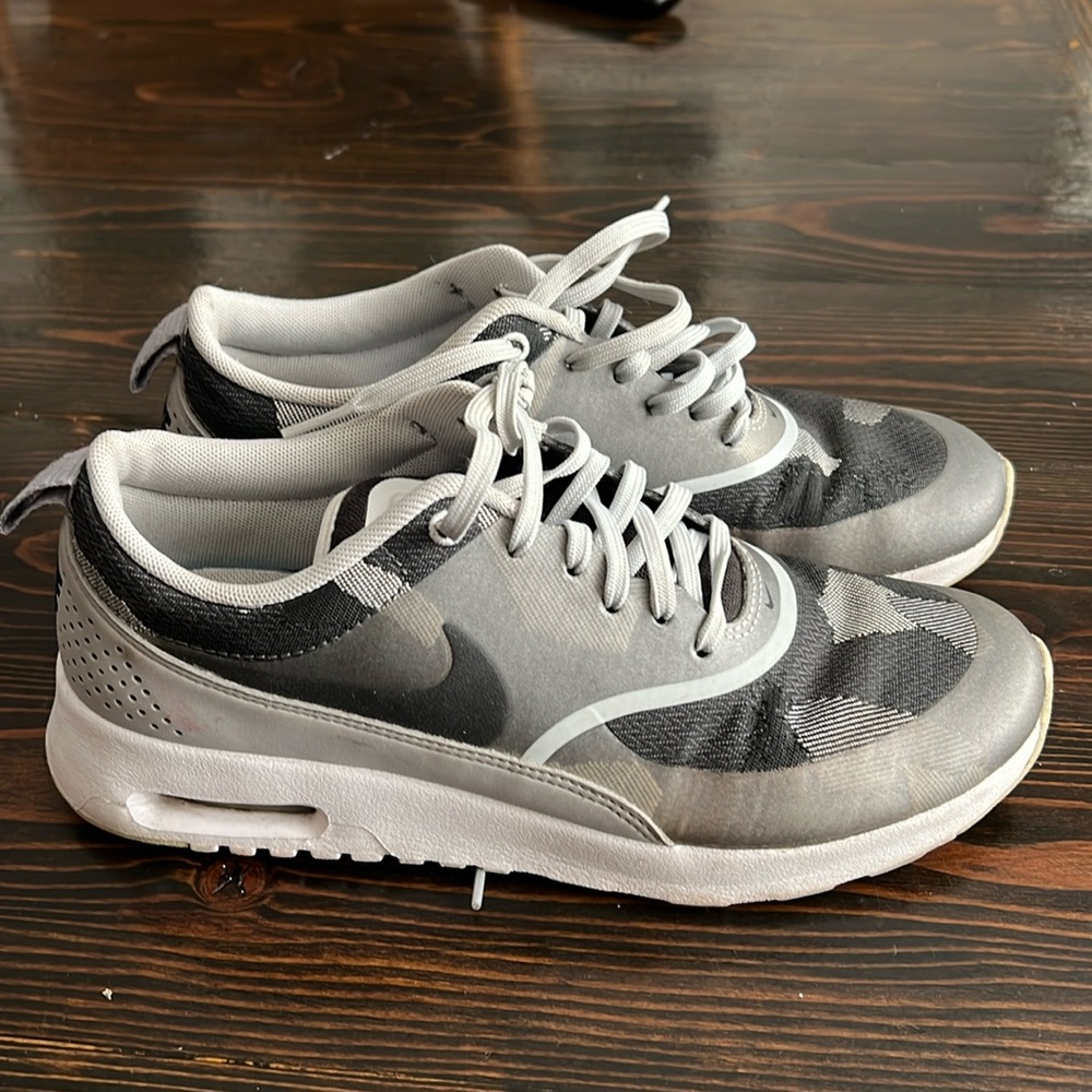 Nike Air Max Thea sneaker gray